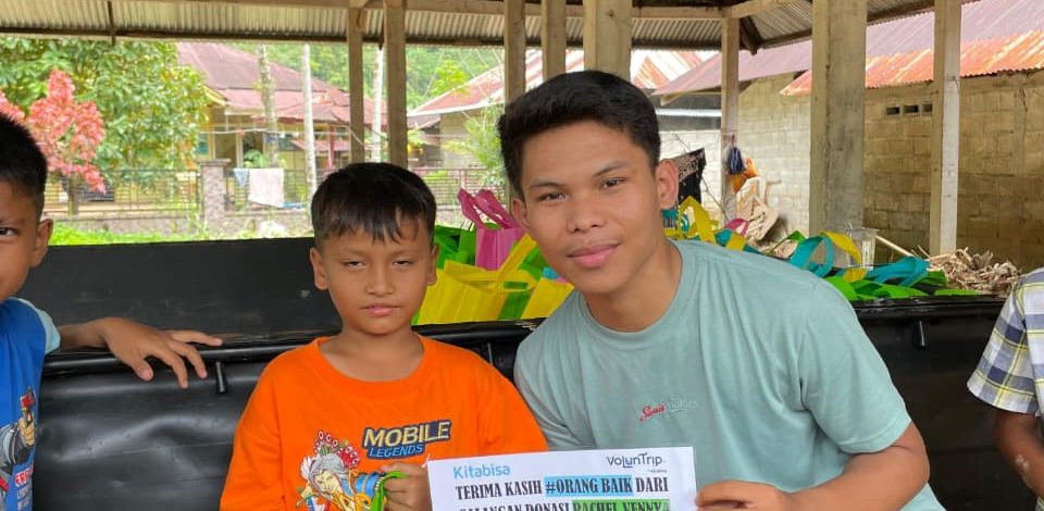 Relawan Kitabisa Salurkan Bantuan Pendidikan Anak Terdampak